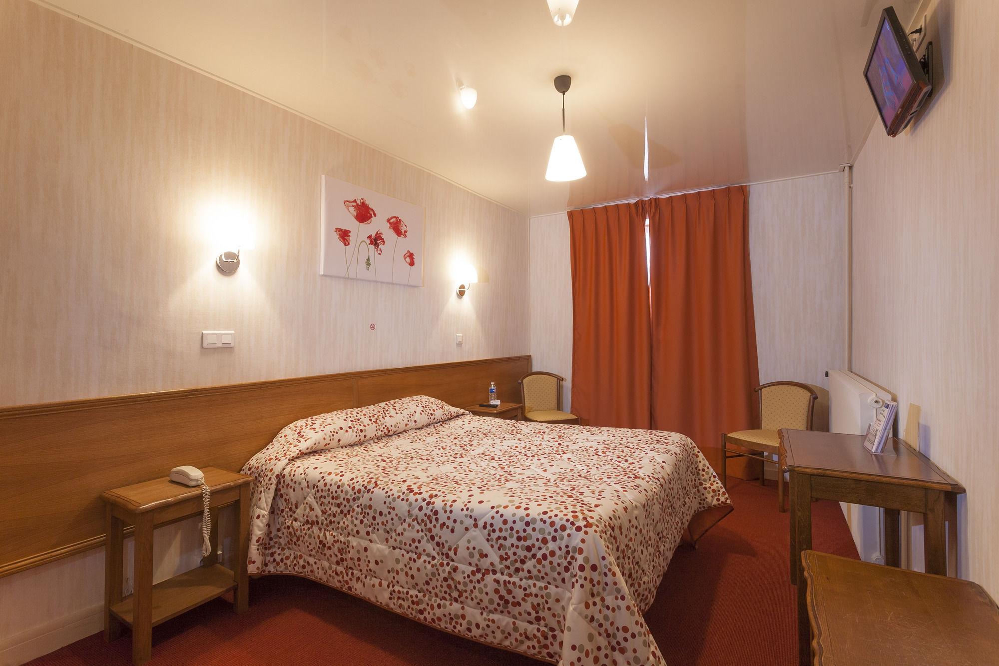 Au Grand Saint Jean Hotel
